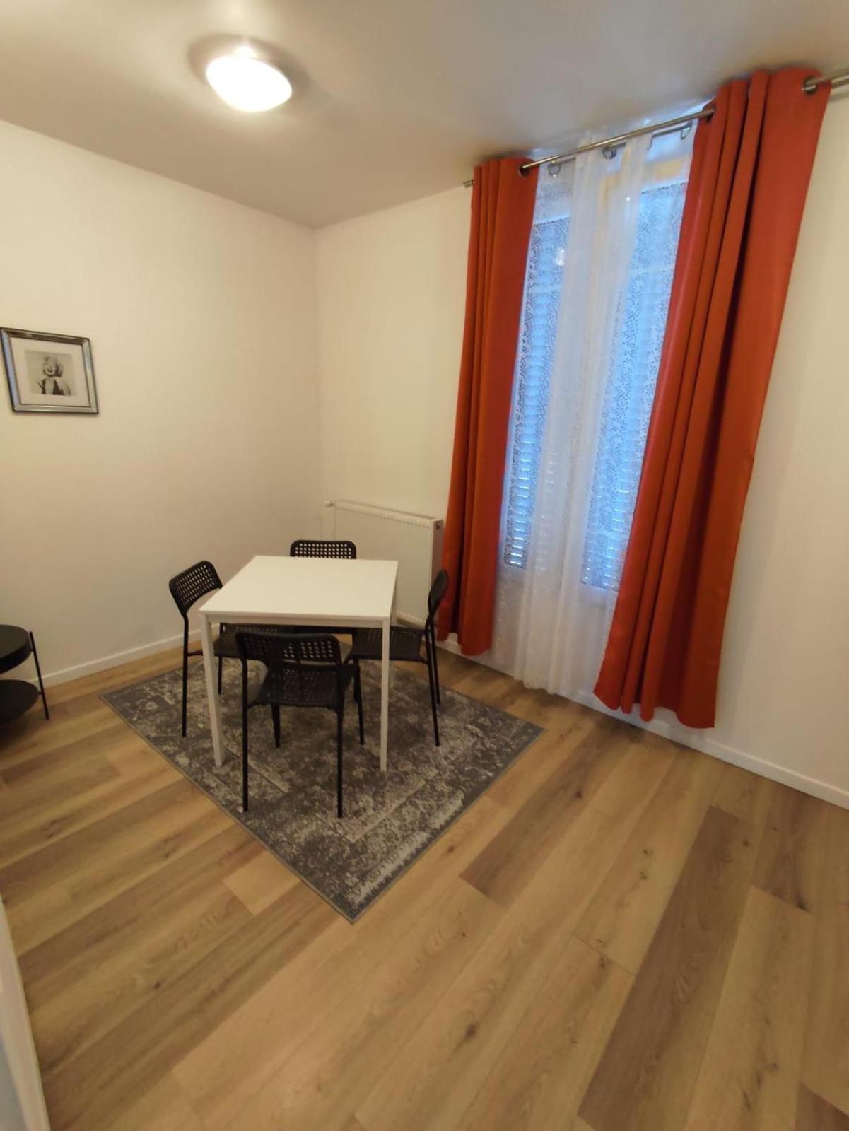 Un Deux Pieces Et Un Jardin A Villejuif Exterior photo